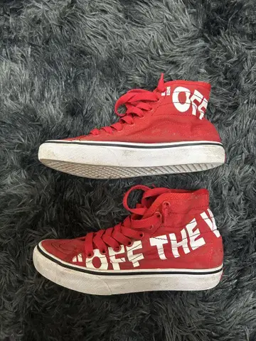 레드 하이컷 스니커즈 OFF THE WALL