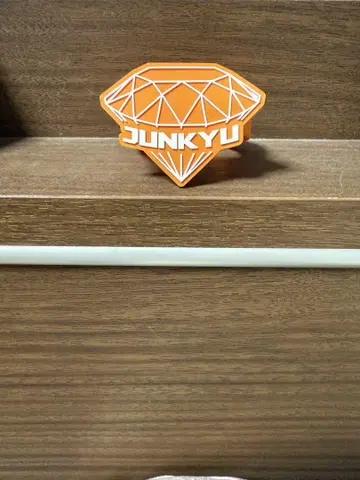 오렌지 컬러 JUNKYU 다이아몬드 응원봉 굿즈