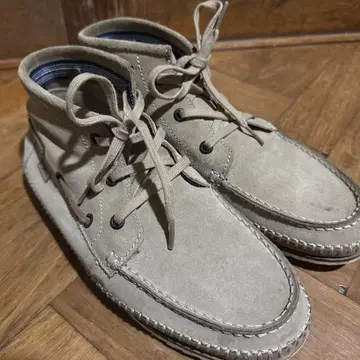 Lacoste Gauvile Mid SR 베이지 42