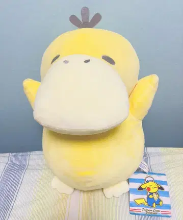 포켓몬 센터 요코하마 피카츄가 안고 있는 코닥 봉제 인형 (택 포함)