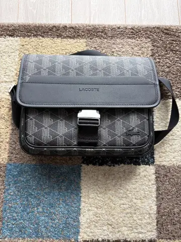 LACOSTE/라코스테 메신저 백 숄더백