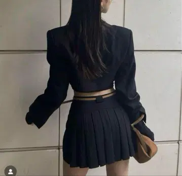 melt the lady back pleats skirt black M
