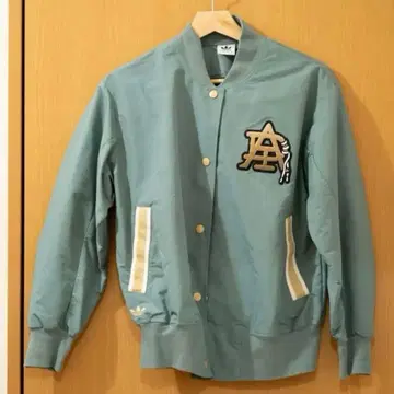 아디다스 봄버 자켓 바시티 자켓