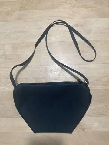 에르베샤 펠리에 숄더백
