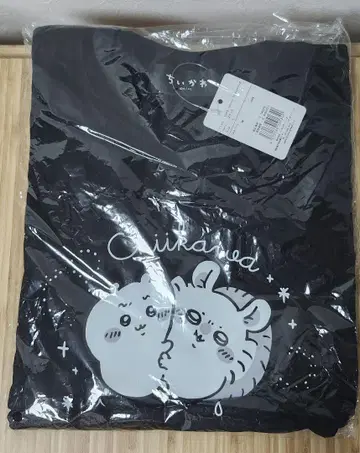 치이카와 L 치이카와와 모몽가 블랙 긴팔 티셔츠
