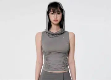 [ 새상품급 ] FLAREUP 후드 부착 하이넥 탱크탑