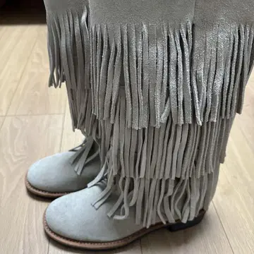 새상품급! 웨스턴 프린지 부츠 라이트 그레이