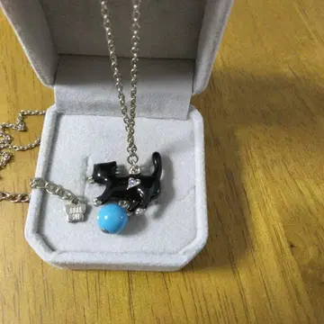 ANNA SUI 검은 고양이 펜던트 목걸이