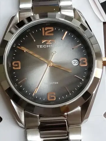 TECHNOS 초경 텅스텐 남성용 손목시계 새상품