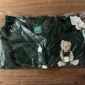 starbucks 젤라피케 파우더 스타 자카드 가디건