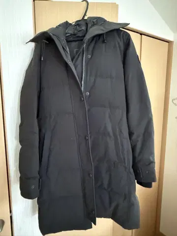 Canada Goose 블랙 다운 자켓