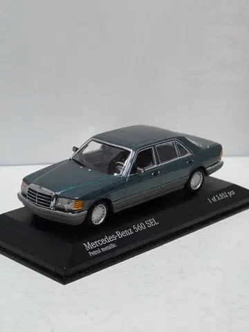 Mercedes-Benz 560 SEL 페트롤 메탈릭 1/43