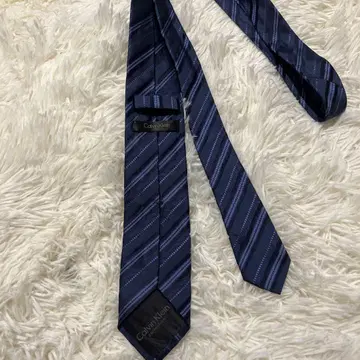 캘빈클라인 네이비 스트라이프 넥타이