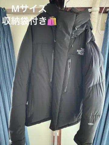 THE NORTH FACE 블랙 다운 자켓 발토로