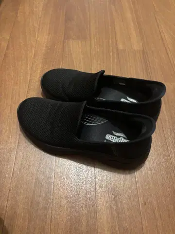 새상품급 스케쳐스 슬립인즈 블랙 메쉬 24cm
