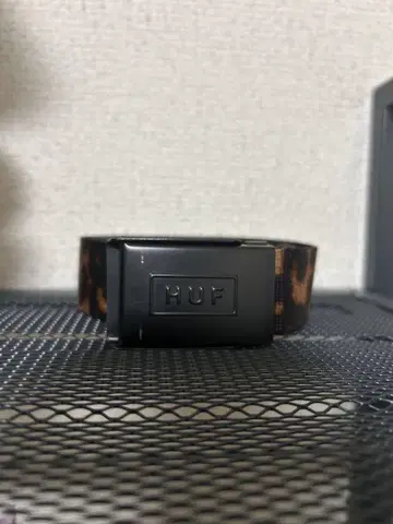하프 HUF 레오파드 무늬 로고 버클 GI 벨트