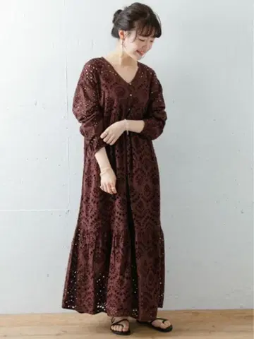 새상품 서니 라벨 컷워크 레이스 원피스 브라운
