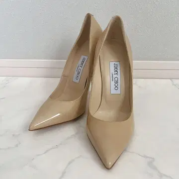 새상품급 JIMMY CHOO 지미추 펌프스 베이지 에나멜 하이힐