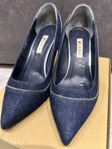 새상품급 다이애나 데님 펌프스 24cm