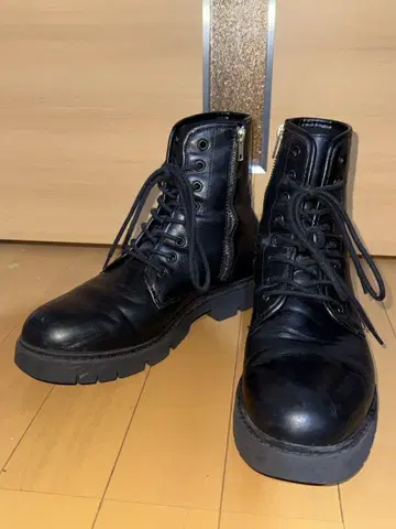 ZARA 부츠