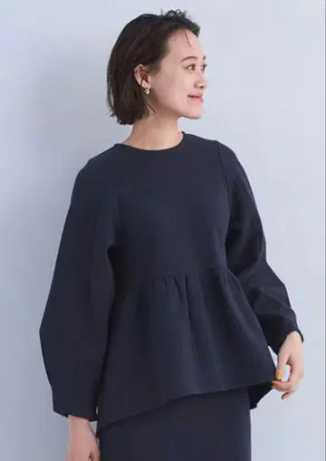 유나이티드 애로우즈 수빈 코튼 믹스 페플럼 티셔츠&스커트