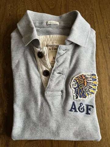Abercrombie & Fitch 자수 피케 셔츠 S