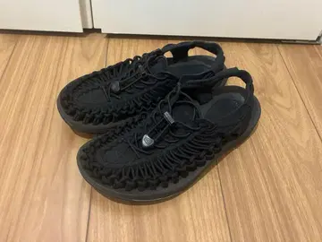 킨 키 유니크 샌들 23.5cm 블랙