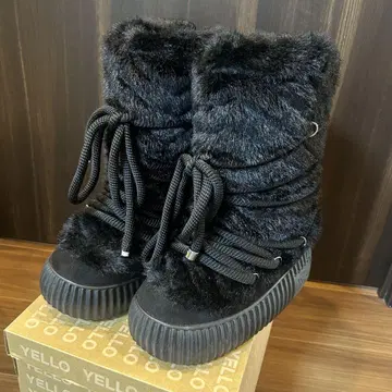 YELLO CROW FAUX FUR BOOTS 퍼 숏부츠