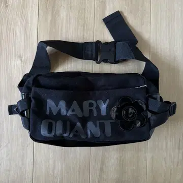 MARY QUANT 바디백 블랙