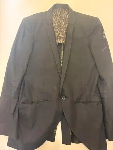 스컬 디자인 블랙 테일러드 자켓 44 로엔