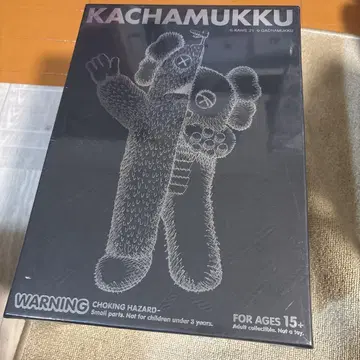 KACHAMUKKU KAWS 피규어