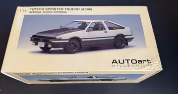 TOYOTA SPRINTER TRUENO (AE86) 1:18