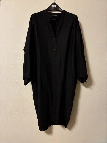 미즈이로 인드 블랙 셔츠 원피스 반팔