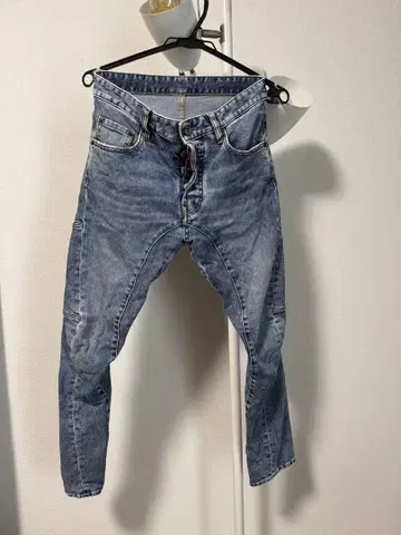 DSQUARED2 데미지 가공 데님 팬츠 42
