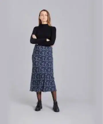 agnes.b 에네스베 네이비 꽃무늬 롱 스커트 정가 4만 엔