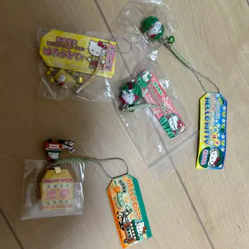 헬로키티 스트랩 4개 세트