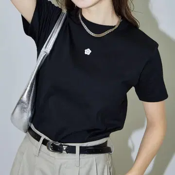 MARY QUANT x PUBLUX 자수 로고 T셔츠