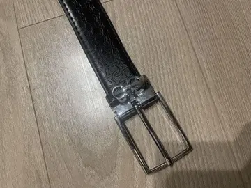 새상품급 Salvatore Ferragamo 남성용 리버서블 가죽 벨트
