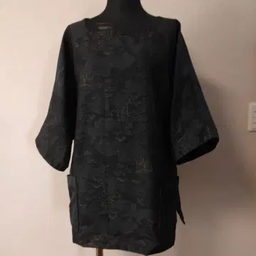 기모노 리메이크 블랙 꽃무늬 반소매 튜닉