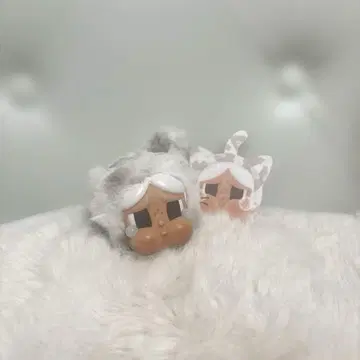 CRYBABY Wild but Cutie Vanilla Cuite