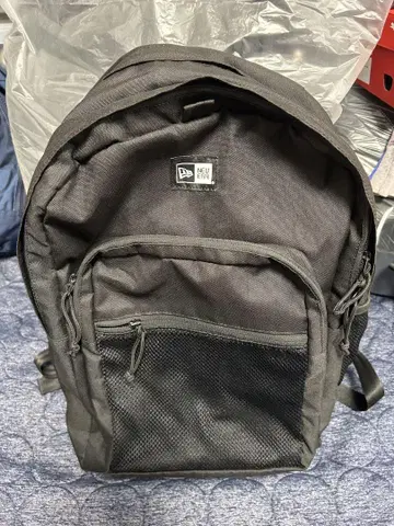 New Era 블랙 백팩