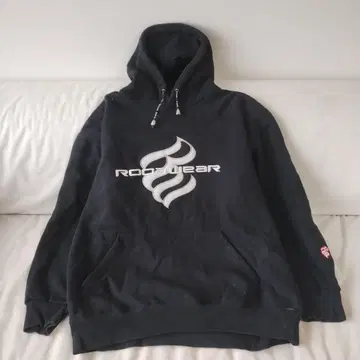 RocaweaR 후드티