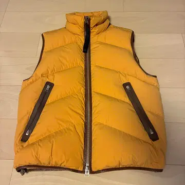 톰포드 다운 베스트 컨디션 최상 머스타드