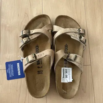 BIRKENSTOCK 베이지 더블 스트랩 샌들 38