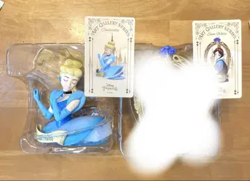 52toys 아트 갤러리 신데렐라