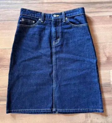 랄프 로렌, 폴로의 데님 스커트.
