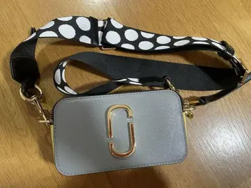 마크제이콥스 숄더백 도트 무늬 스트랩