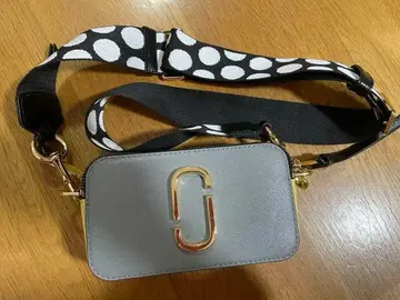 마크제이콥스 숄더백 도트 무늬 스트랩