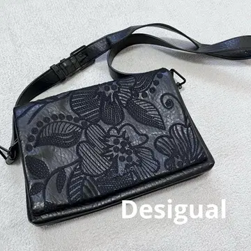 [ 새상품급 ] Desigual 데시구알 꽃 자수 블랙 숄더백 가방 블랙