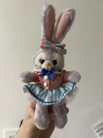 상하이 디즈니 스텔라 루 인형 배지